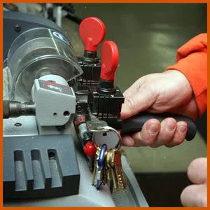 Fraser MI Locksmith Store Fraser, MI 586-210-0012 - 18-key-making